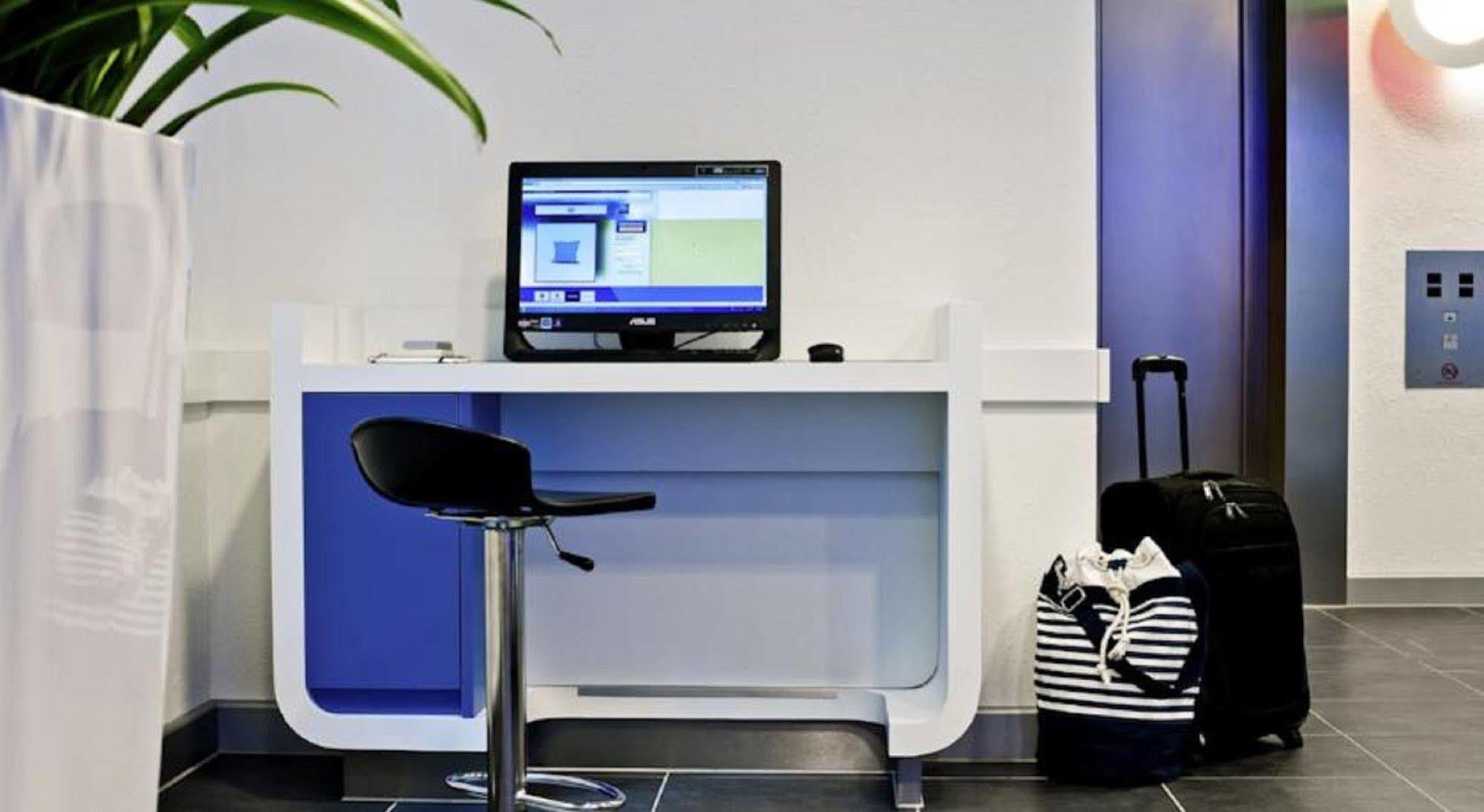 Ibis Budget - Porte De Bagnolet Exterior photo